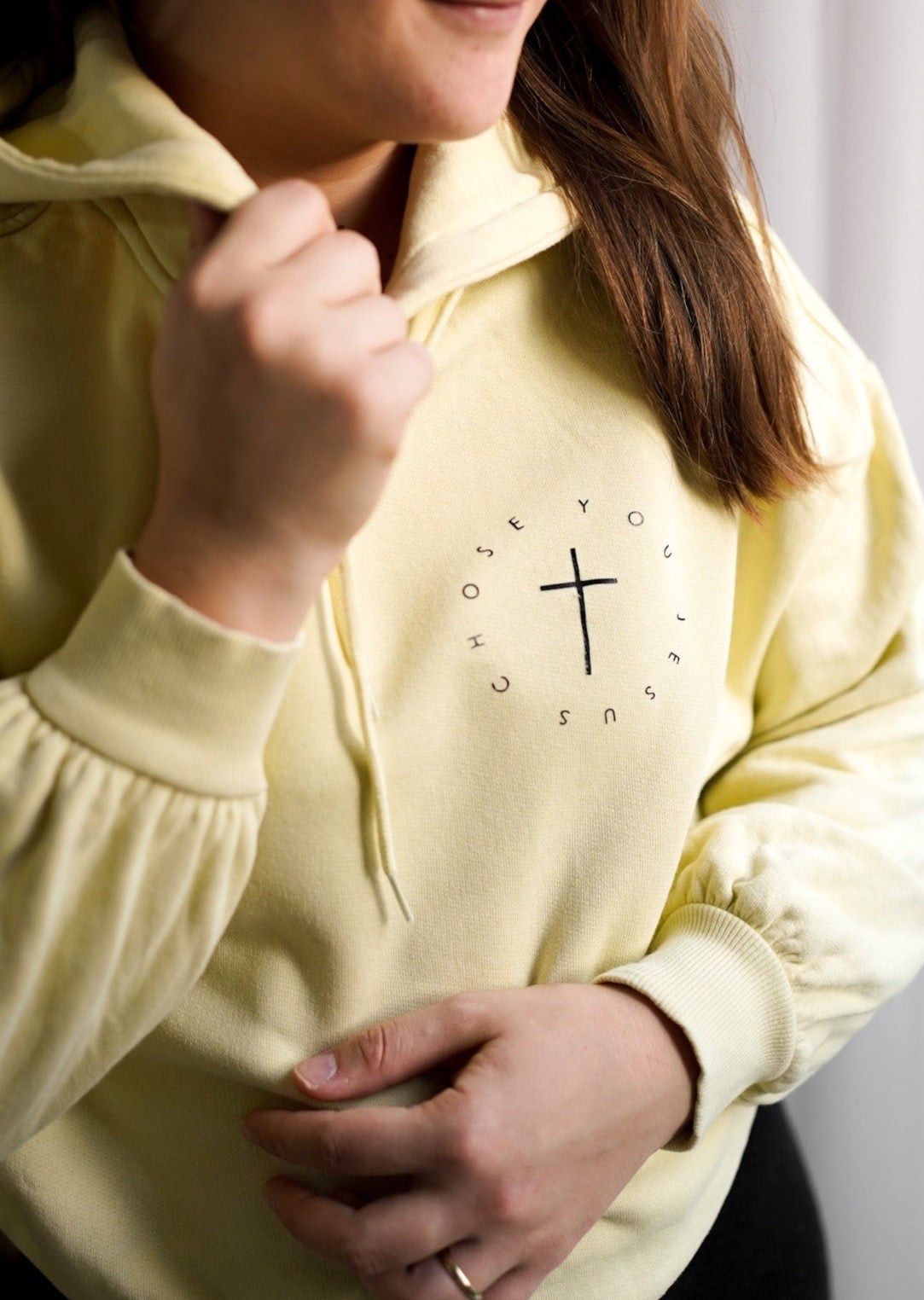 Damen Hoodie "JESUS CHOSE YOU" Pastellgelb / super cozy pastellgelb Geschenk für Frauen