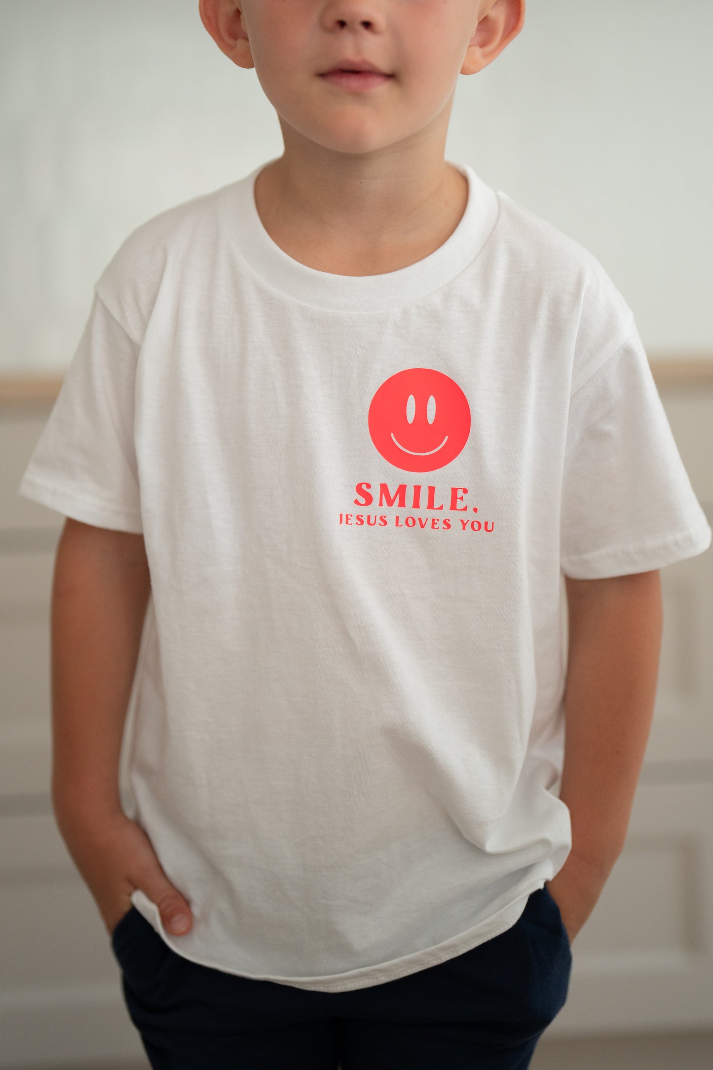 KIDS T-Shirt "SMILE Jesus loves you"