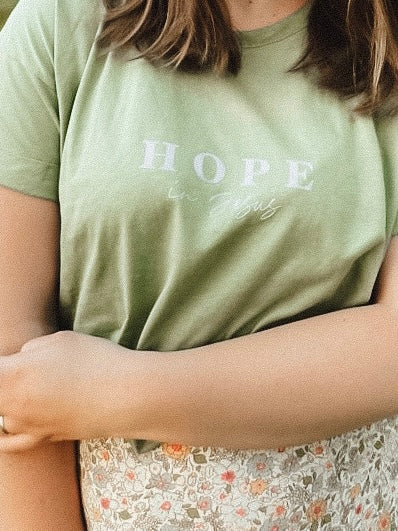 T-Shirt "HOPE in Jesus" soft olive