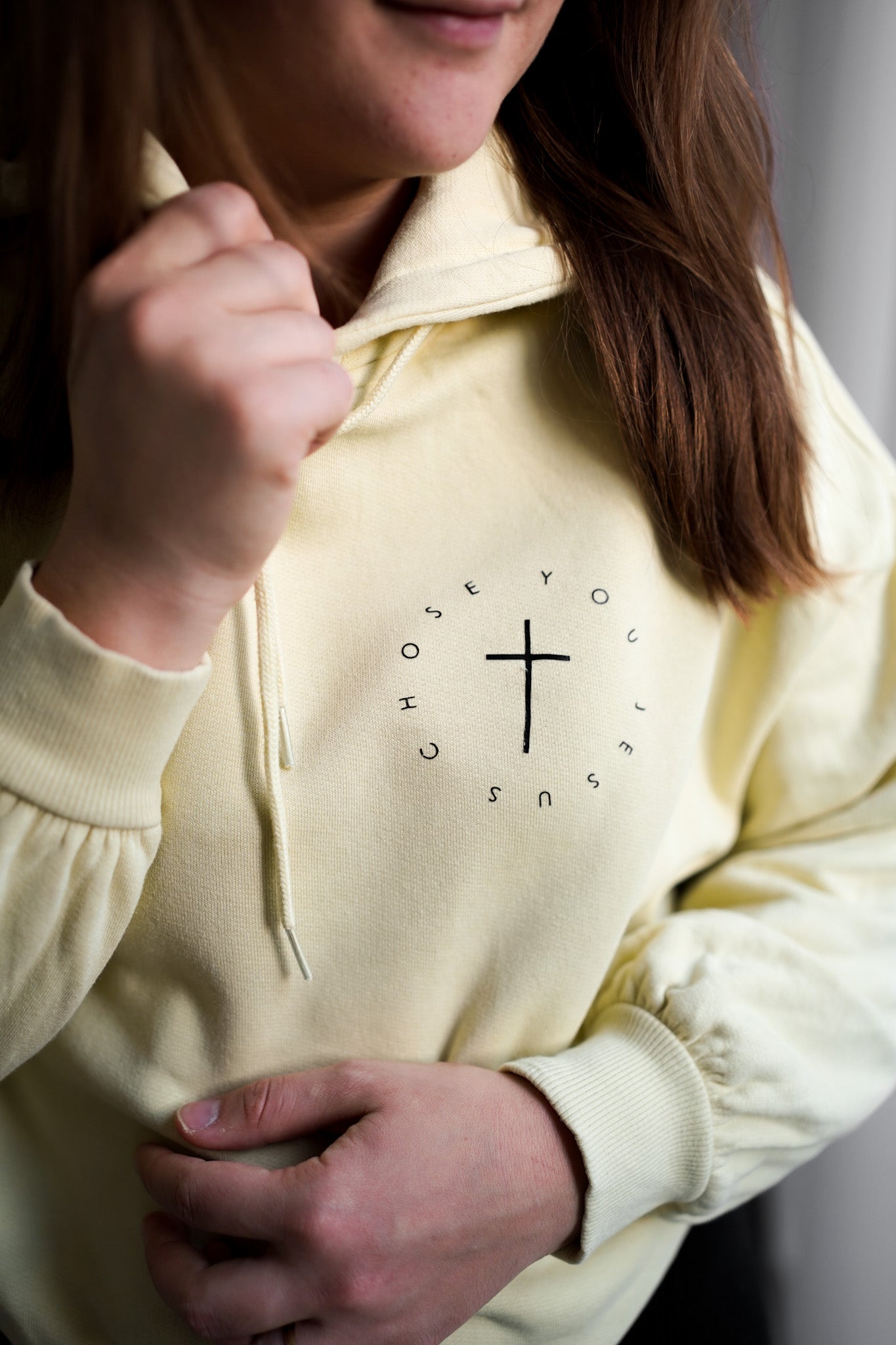 Damen Hoodie "JESUS CHOSE YOU" Pastellgelb / super cozy pastellgelb Geschenk für Frauen